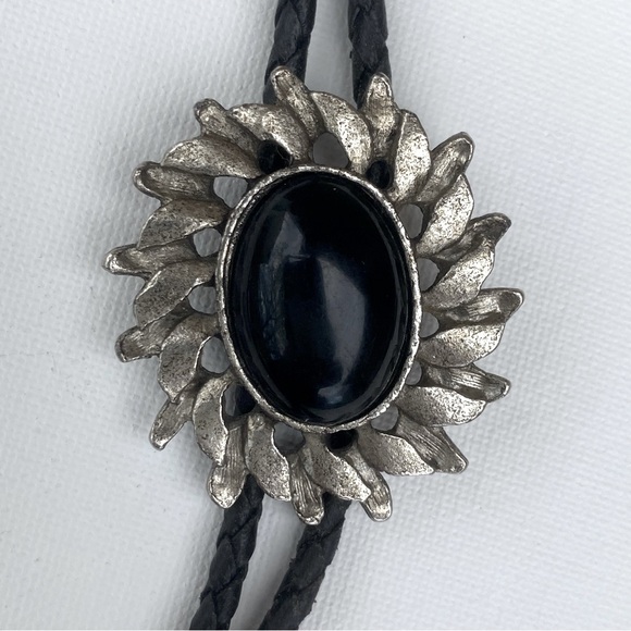 Vintage Bolo Tie - Picture 1 of 3
